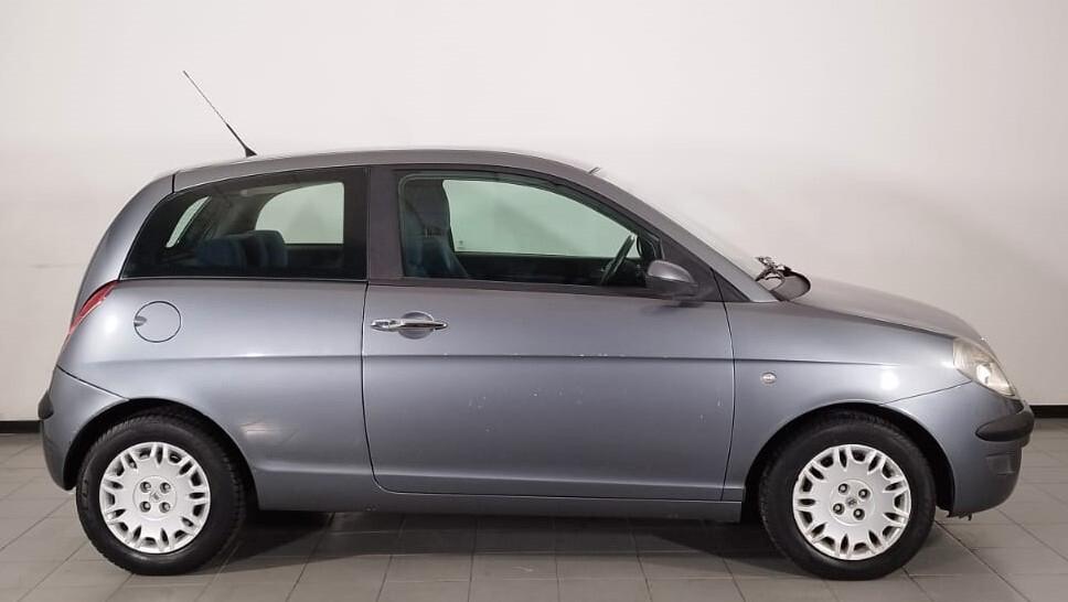 Lancia Ypsilon 1.2 3P - ANCHE PER NEOPATENTATI!!