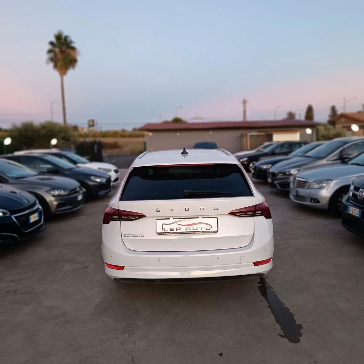 Skoda Octavia 2.0 TDI SW UNICPROPRIET FULL