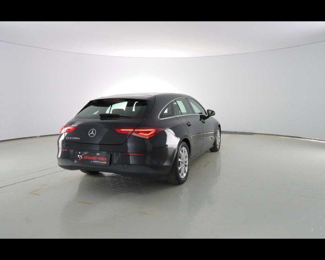 MERCEDES-BENZ CLA 200 d Automatic Shooting Brake Business Extra