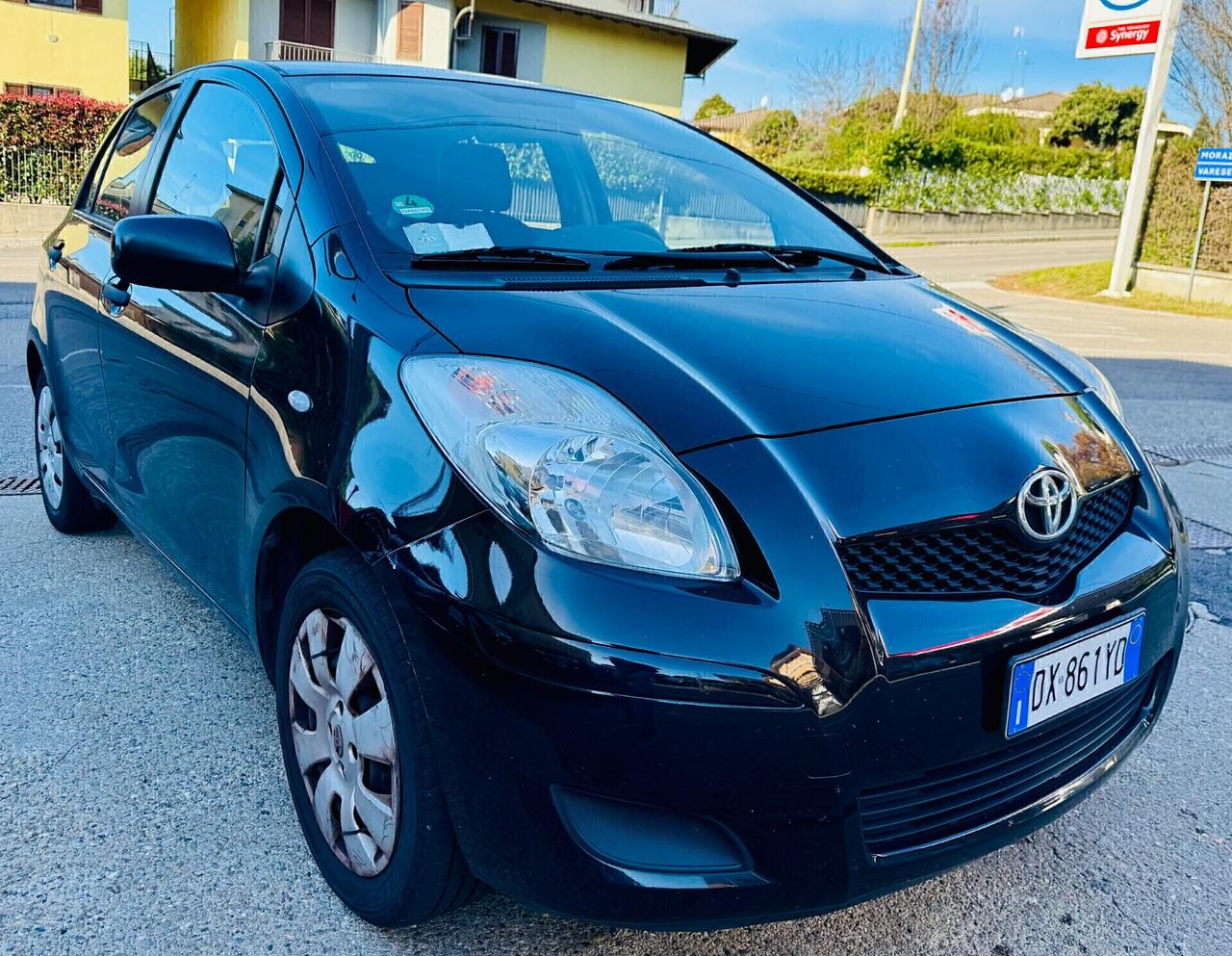 Toyota Yaris 1.0 5 porte ok neopatentati