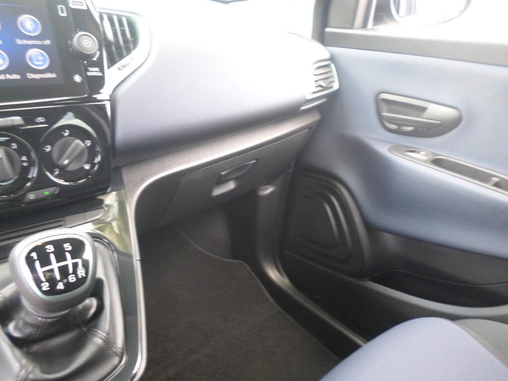 Lancia Ypsilon 1.0 FireFly 5 porte S&S Hybrid Gold Plus