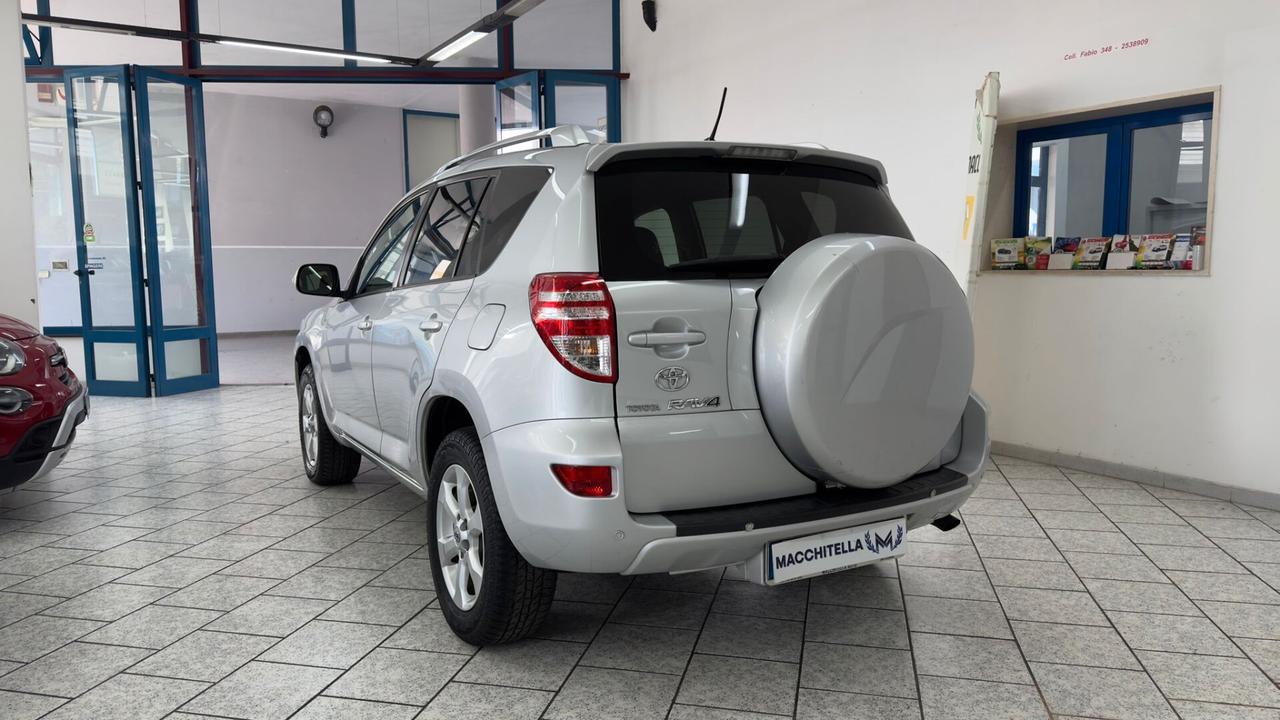 Toyota RAV 4 RAV4 2.2 D-4D 150 CV DPF Exclusive