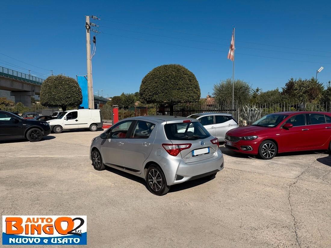Toyota Yaris 1.5 Hybrid 5 porte Business