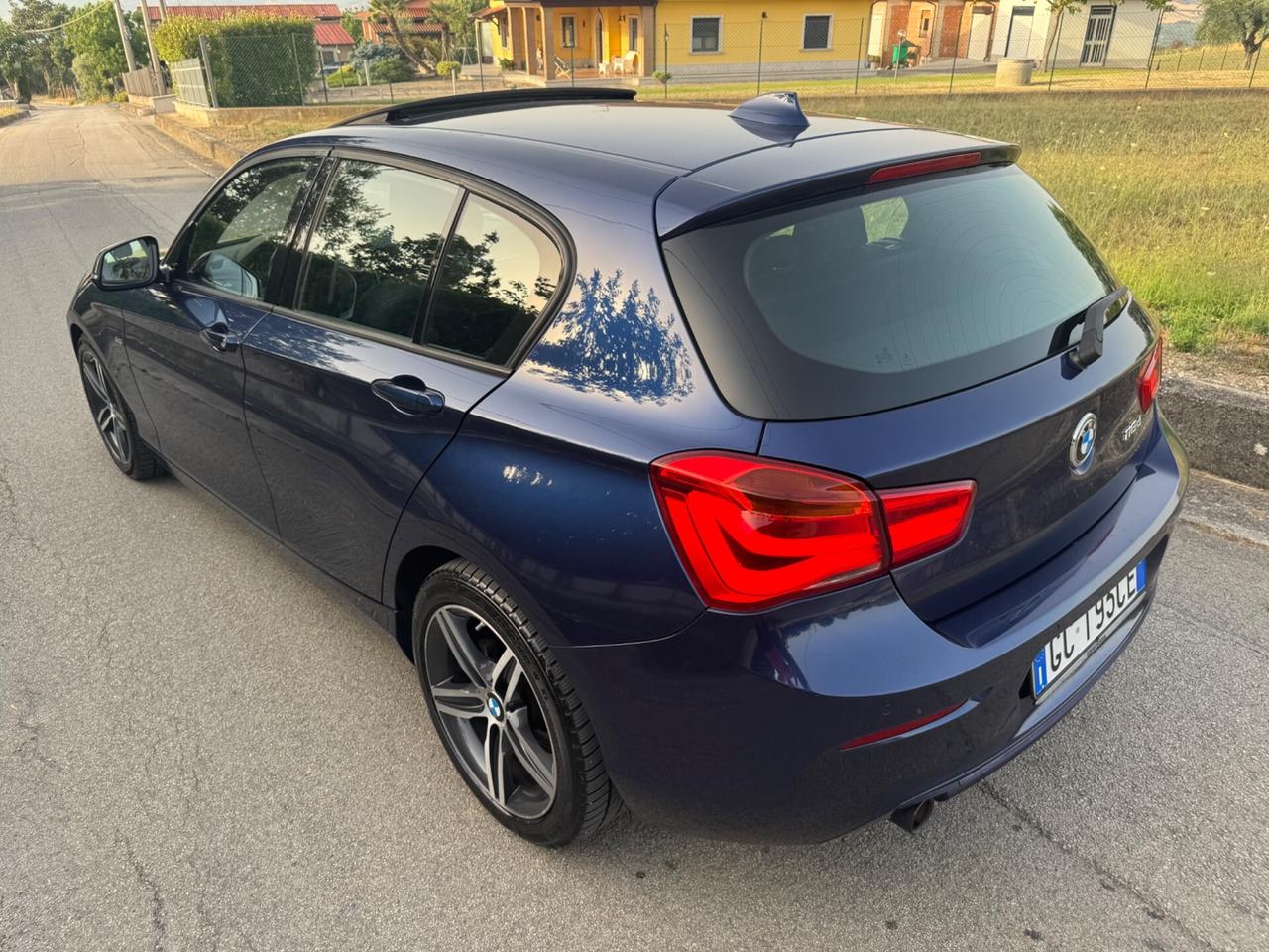 Bmw 118 118d 5p. Msport