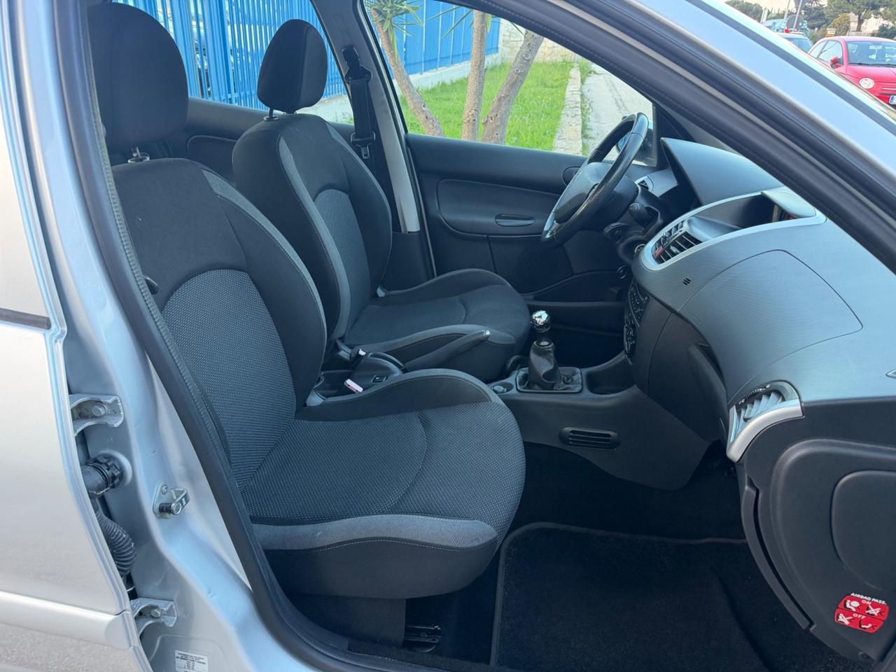 Peugeot 206 Plus 1.1 benzina 60 cv 2011