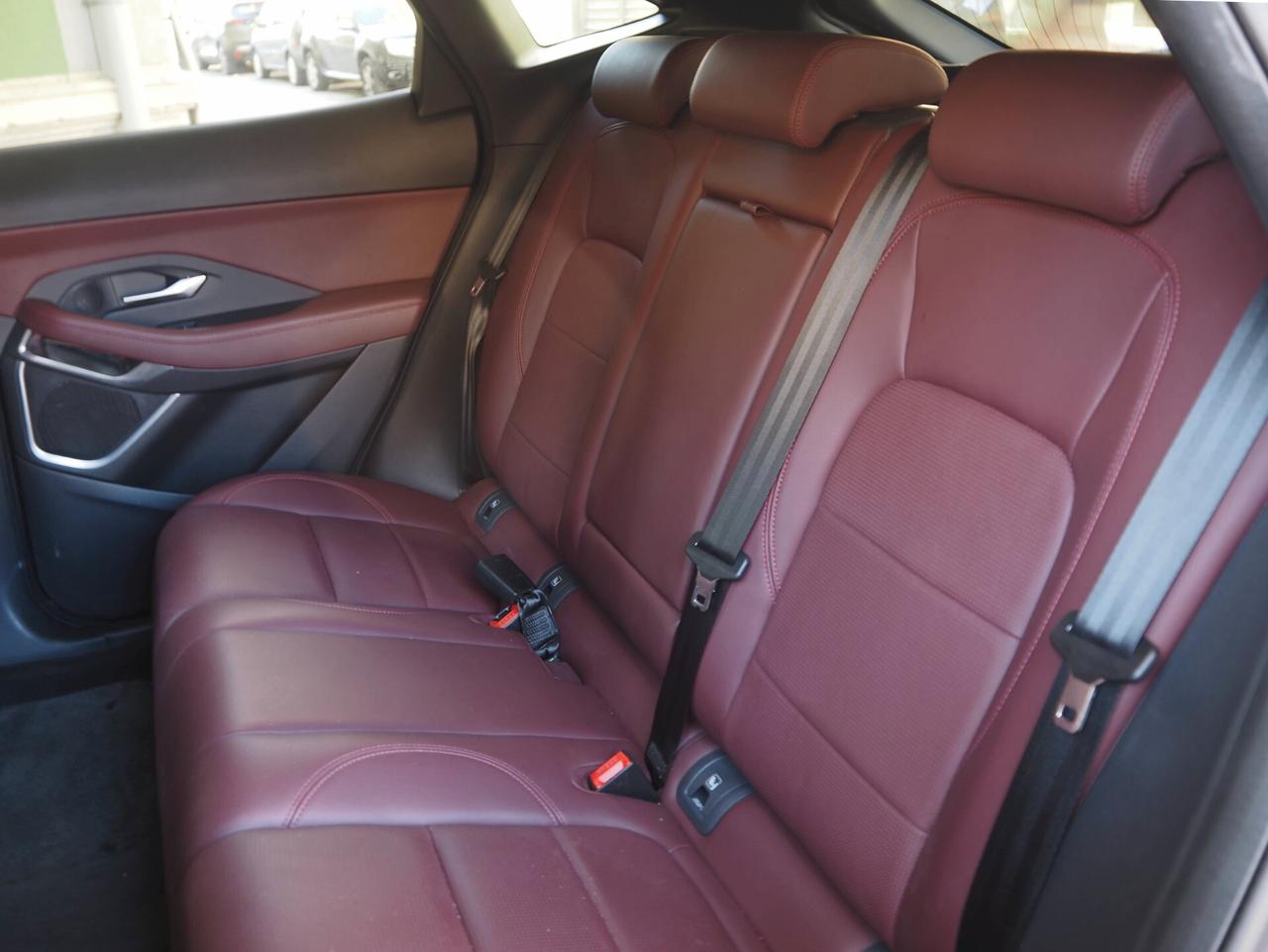 Jaguar F-Pace 2.0 D 163 CV AWD aut. R-Dynamic S