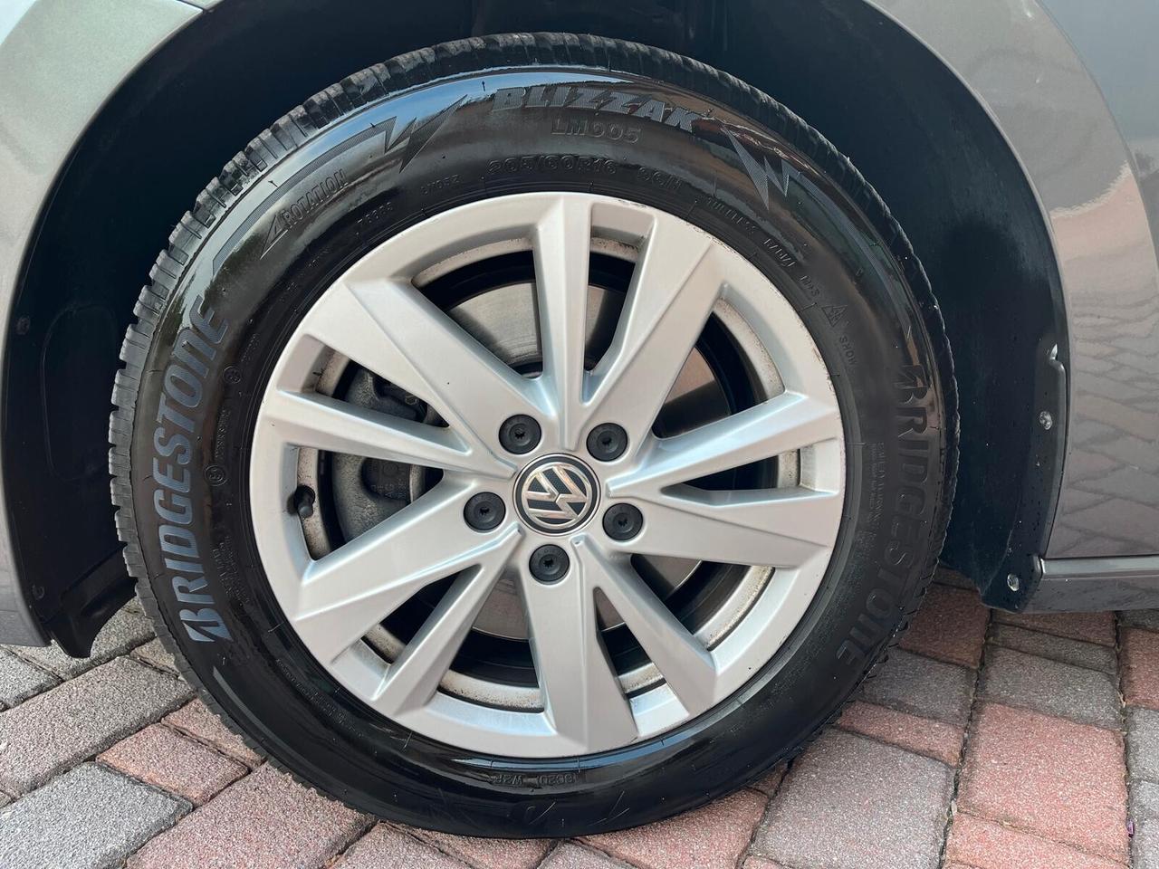 Volkswagen Touran 2.0 TDI DSG Executive - 7 POSTI