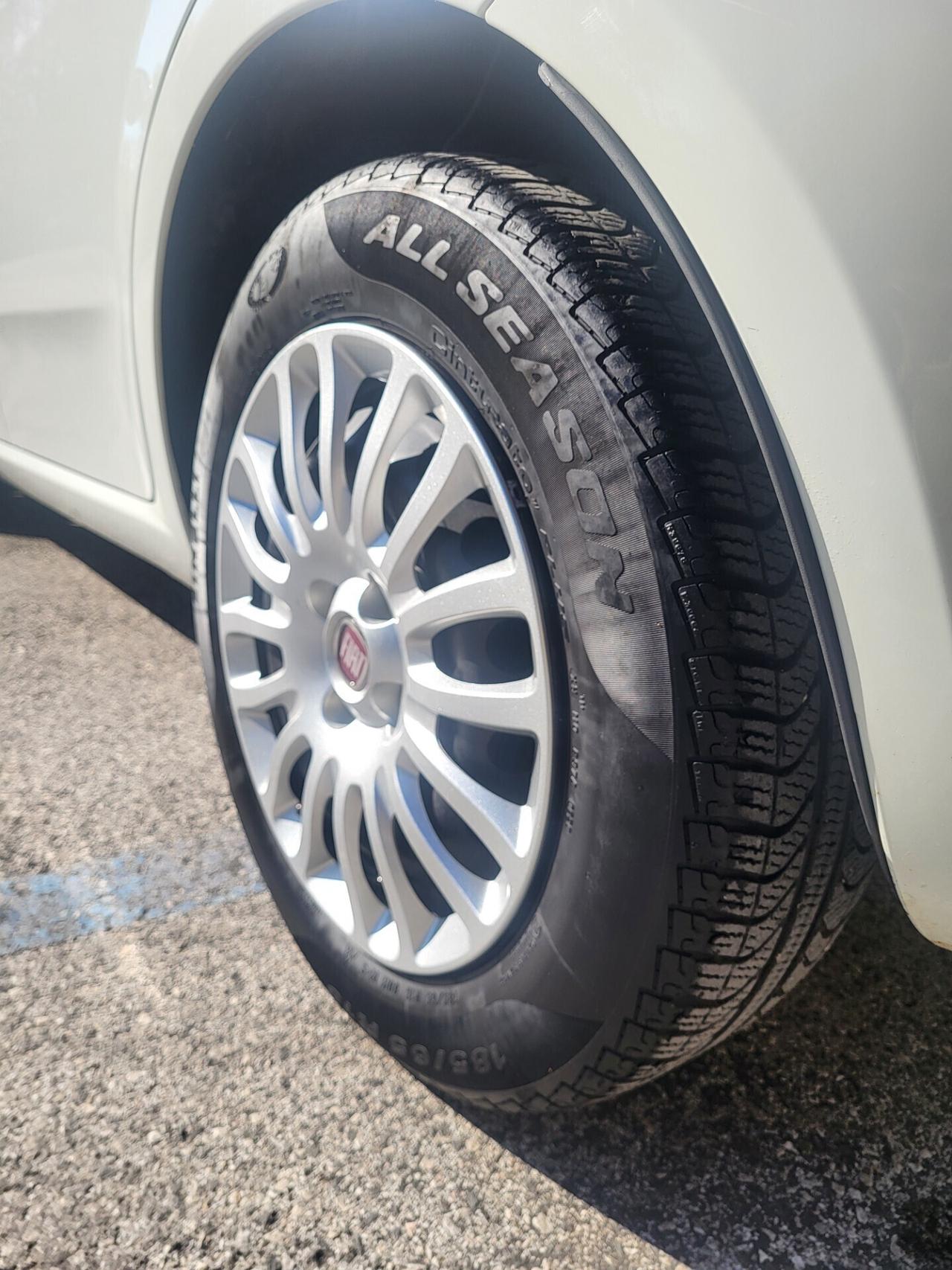 FIAT PUNTO EVO 1,3 Mjet-UNICO PROPR-4 REVISIONI