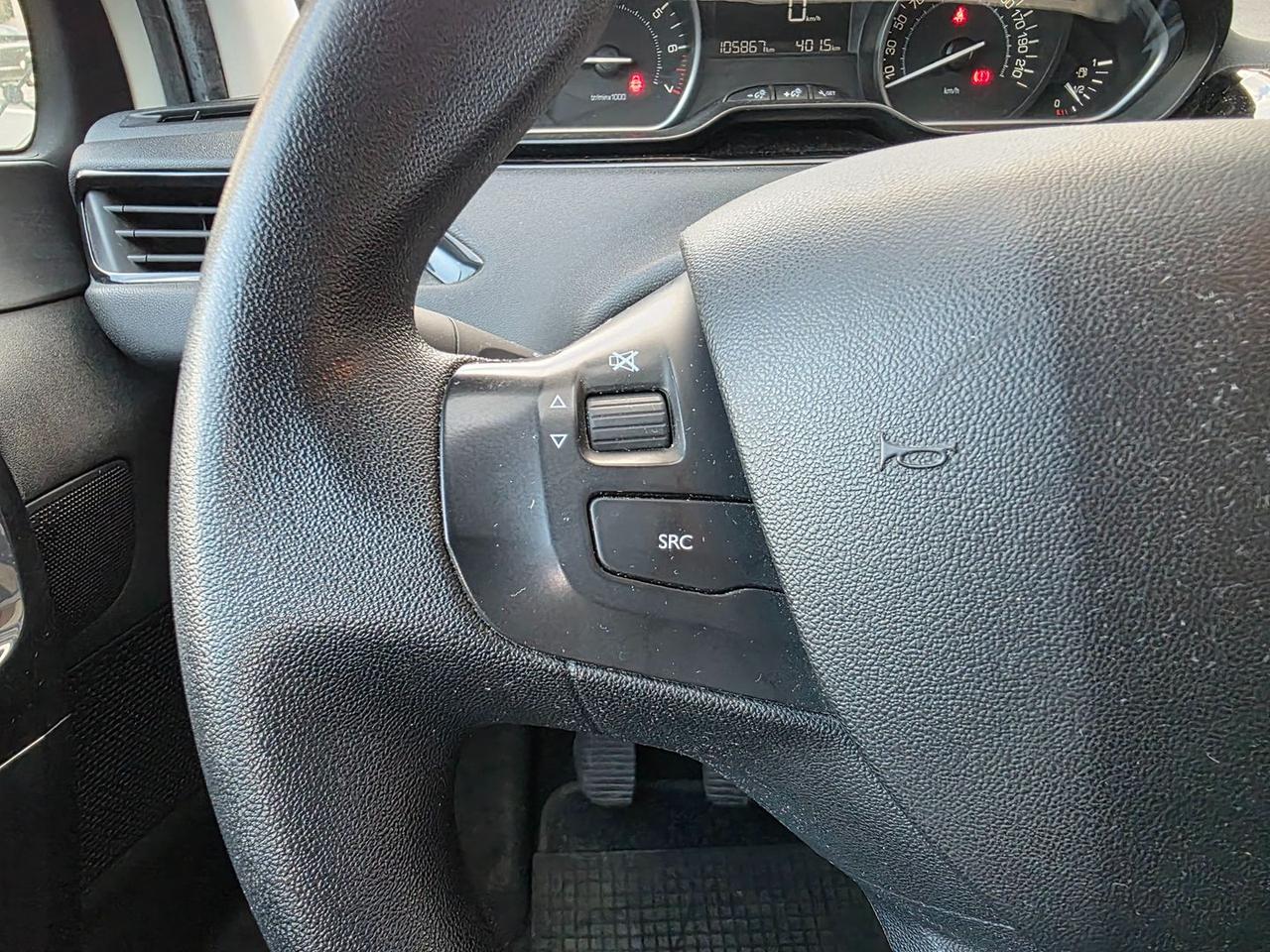 Peugeot 208 1.2 PureTech 82 LPG #6794