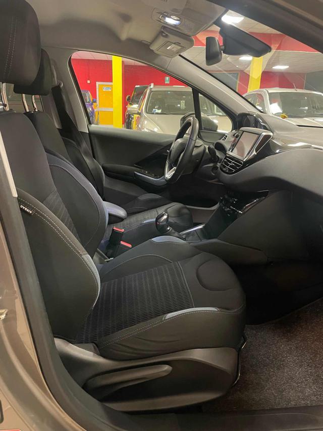 PEUGEOT 208 1.6 8V e-HDi allure *navi/cruise/led/neo patent*