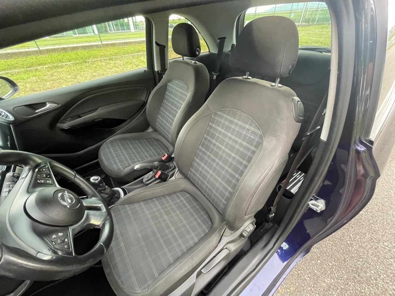 Opel Adam Rocks 1.2 70 CV Air