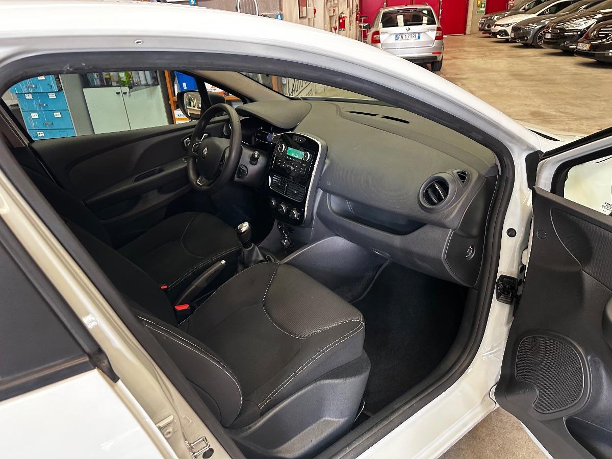RENAULT Clio TCe 12V 75 CV 5P Van Energy (56 kw)