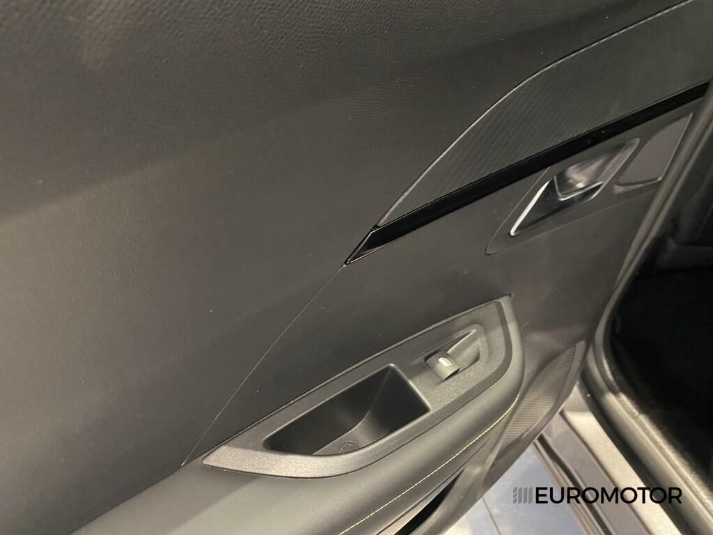 Peugeot 2008 1.5 BlueHDi GT EAT