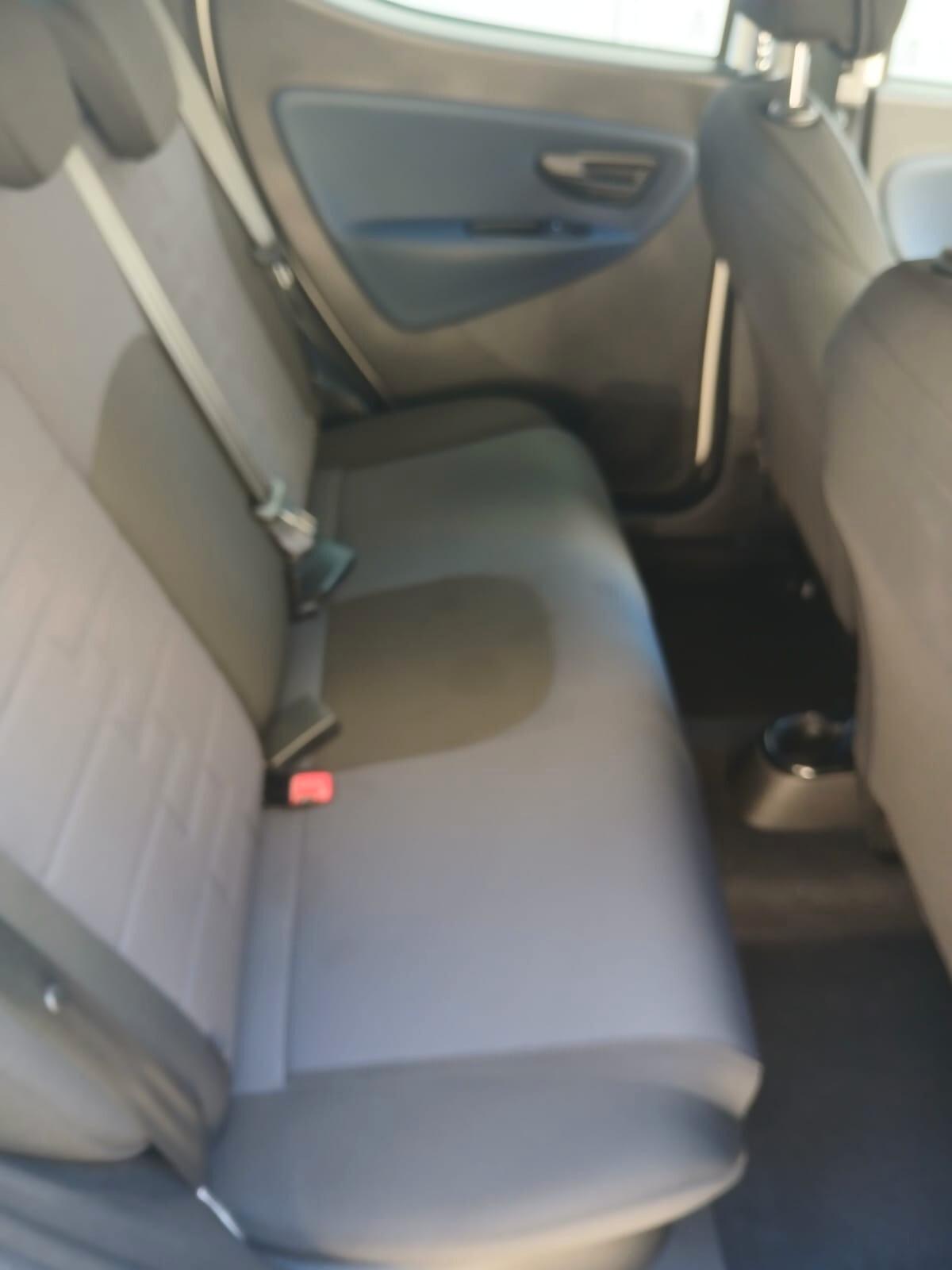 Lancia Ypsilon 1.0 FireFly 5 porte S&S Hybrid Platino