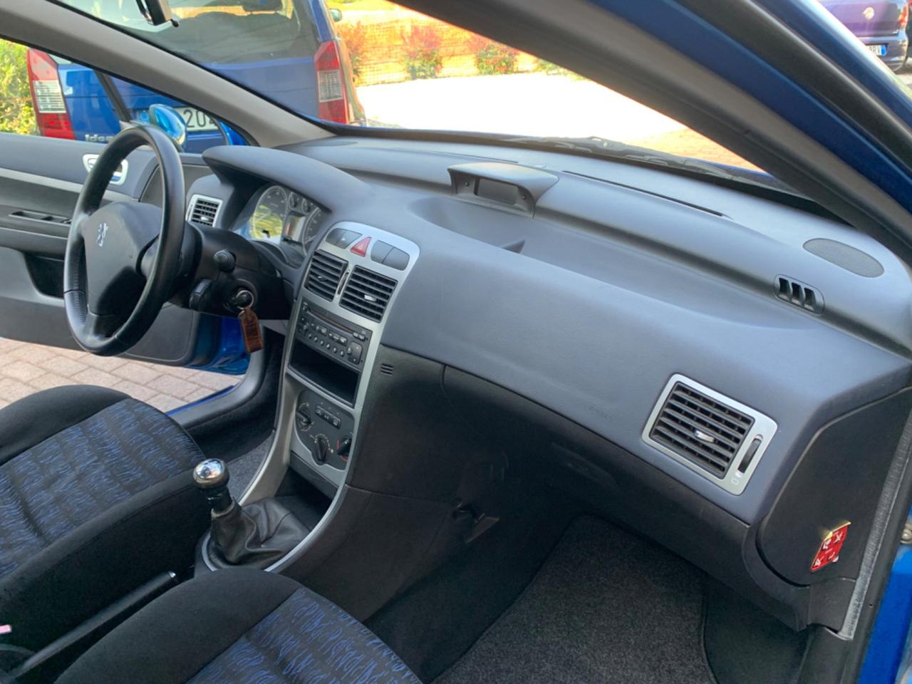 Peugeot 307 2.0 HDi 5p. XR