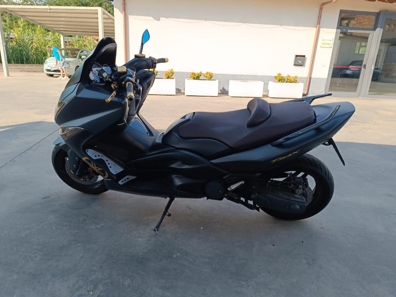 Yamaha T-MAX 500