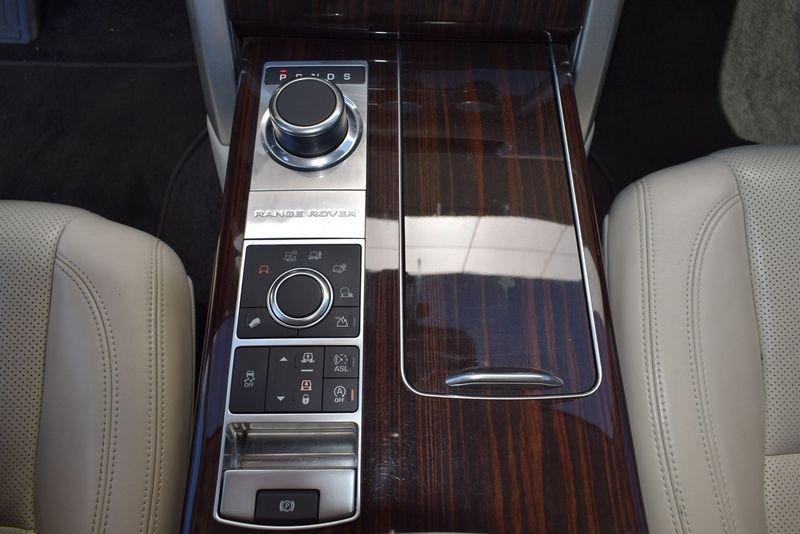 Land Rover Range Rover 4.4 SDV8 Vogue