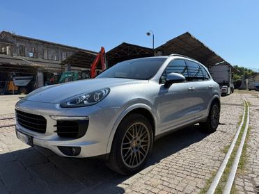 PORSCHE Cayenne PLATINUM EDITION