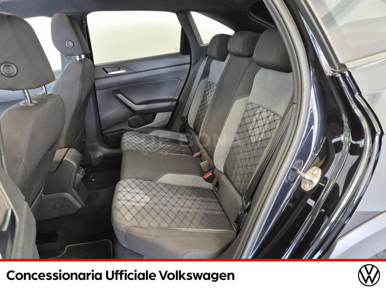 Volkswagen Taigo 1.0 tsi r-line 110cv