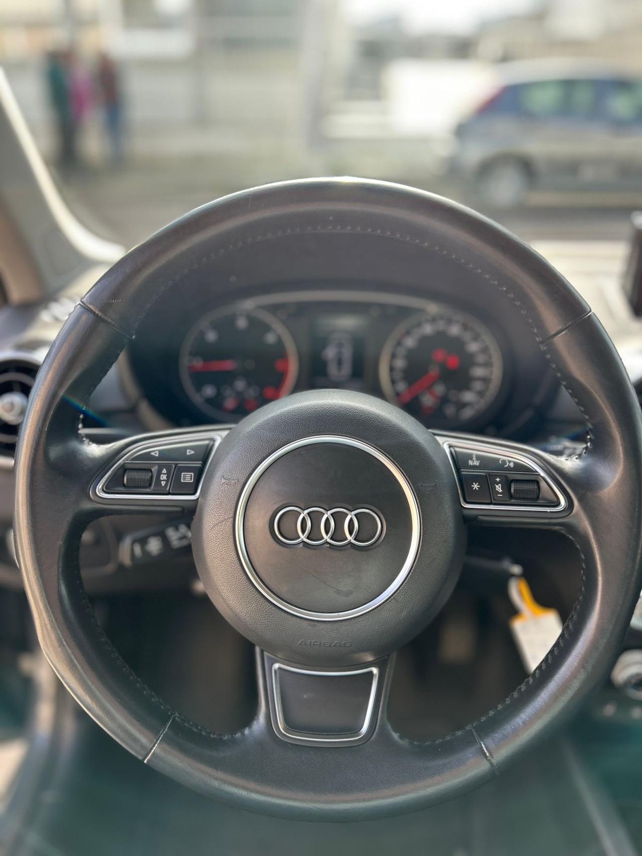 Audi A1 1.4 TDI ultra Design-2015 MATRIX/NAVI/16"