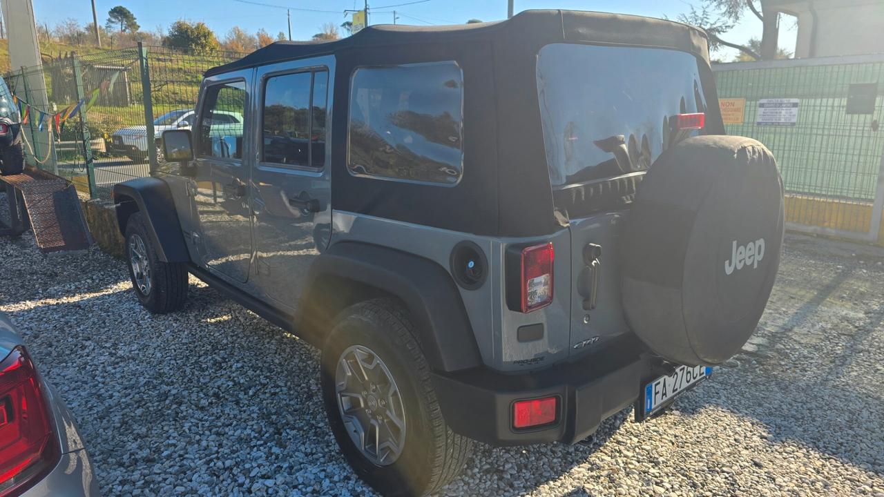 Jeep Wrangler Unlimited 2.8 CRD DPF Rubicon Auto GANCIO TRAINO