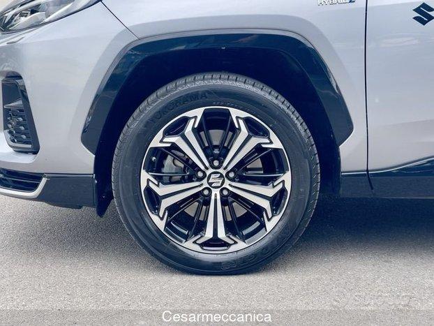 Suzuki Across 2.5 Plug-in Hybrid E-CVT 4WD Top