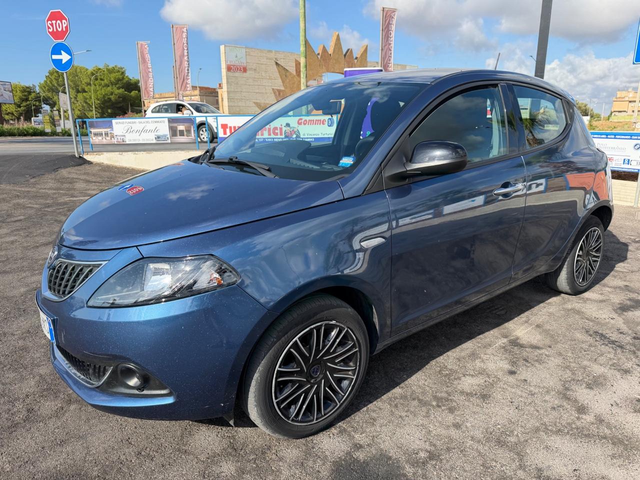 Lancia Ypsilon 1.2 69 CV 5 porte GPL Ecochic Gold