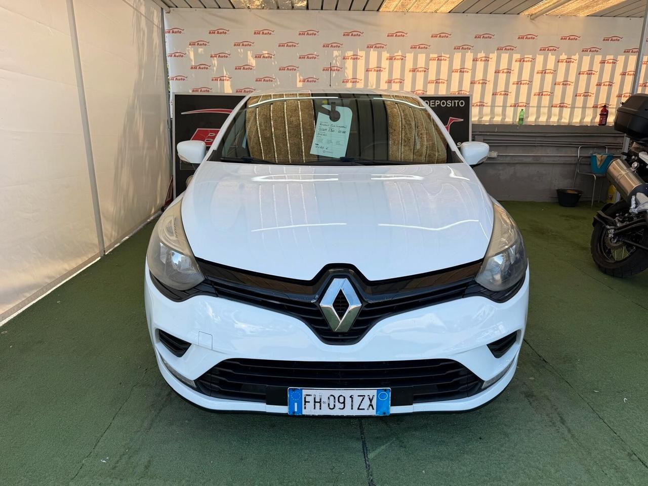 RENAULT CLIO 1.5 DIESEL 75CV AUTOCARRO
