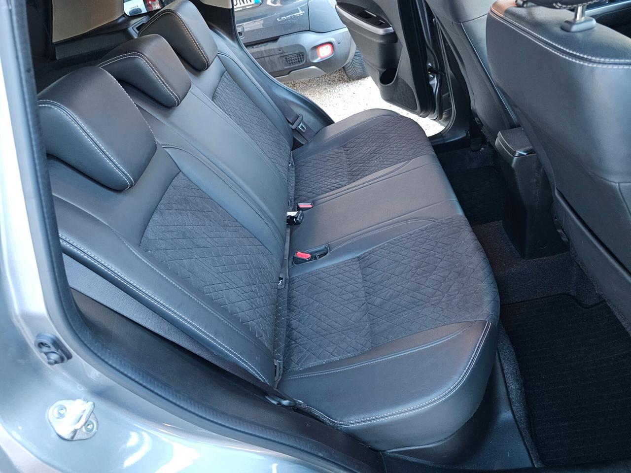 Suzuki Vitara 1.4 Hybrid Top