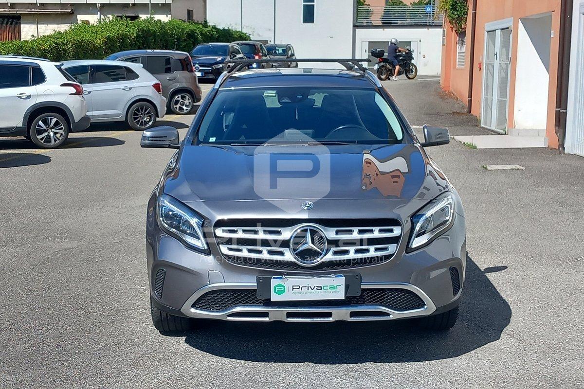 MERCEDES GLA 180 d Sport