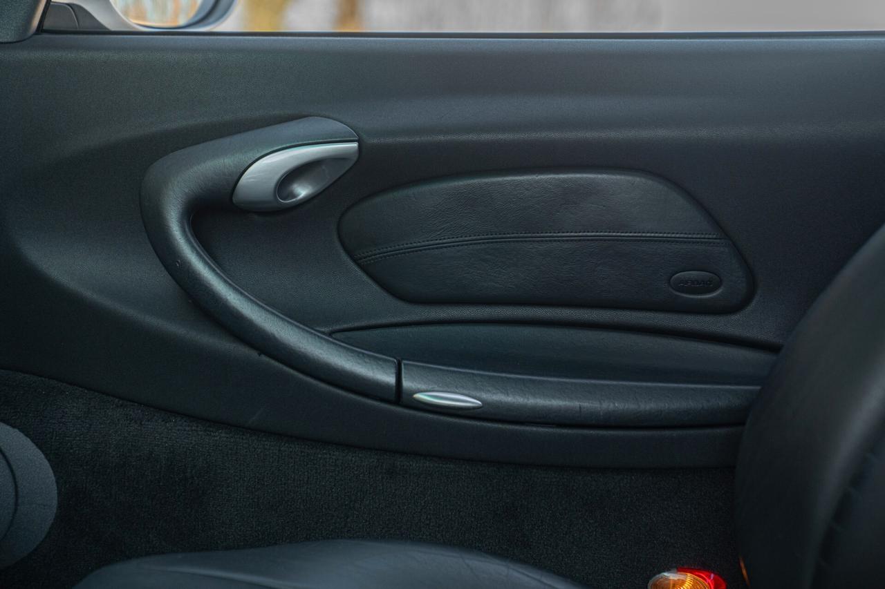 Porsche 996 (911) CARRERA 4 - POR00272