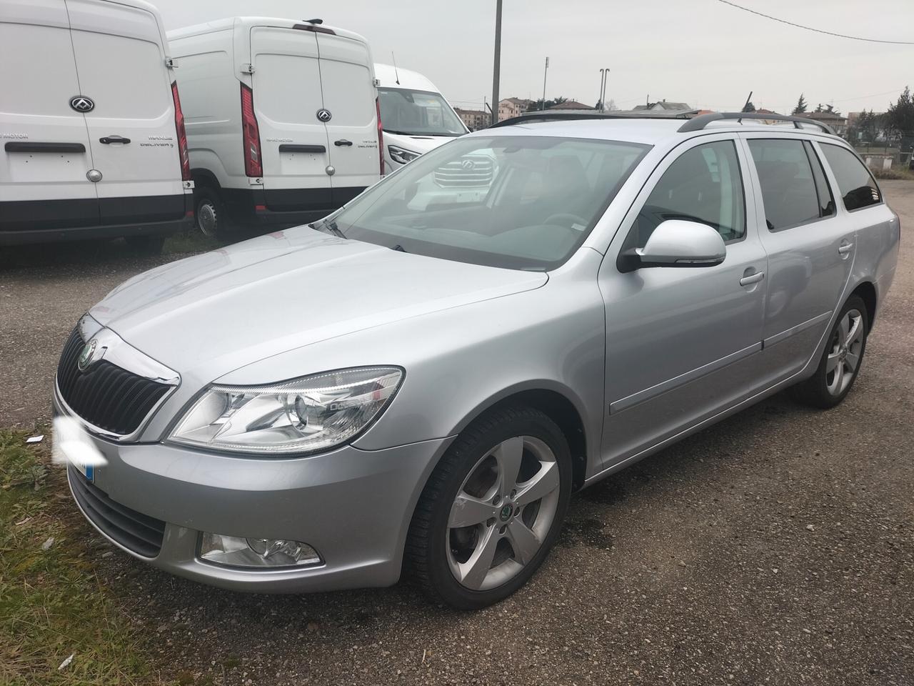 Skoda Octavia 2.0 TDI CAMBIO AUTOMATICO