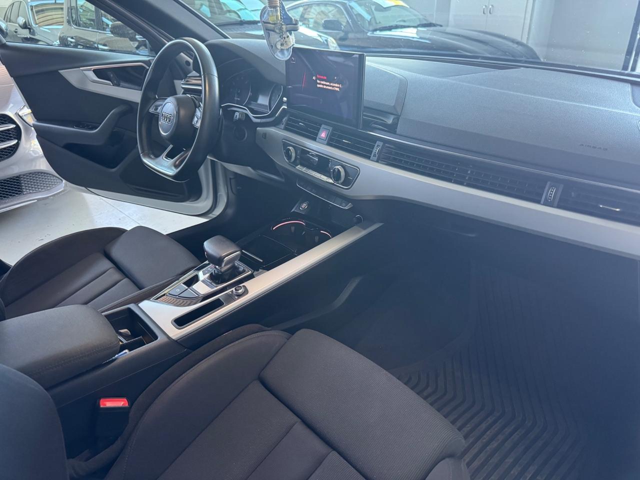 Audi A4 Avant 40 g-tron 2.0 AUT. S-line