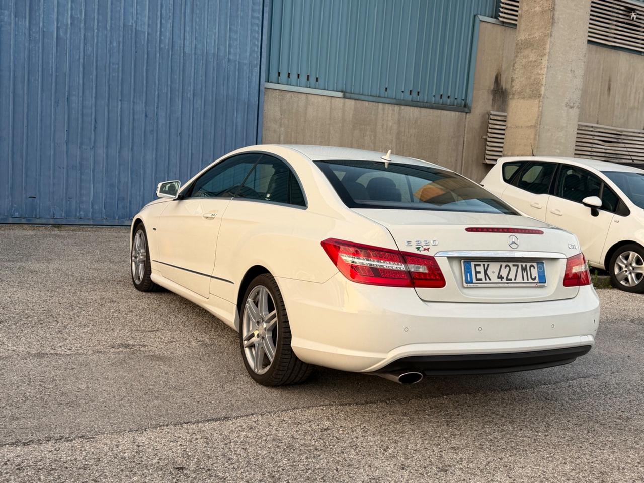 Mercedes-benz E 220 CDI BlueEFFICIENCY Elegance