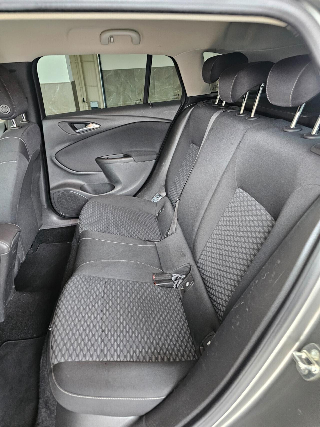 Opel Astra 1.6 CDTI EcoFLEX S&S Sports