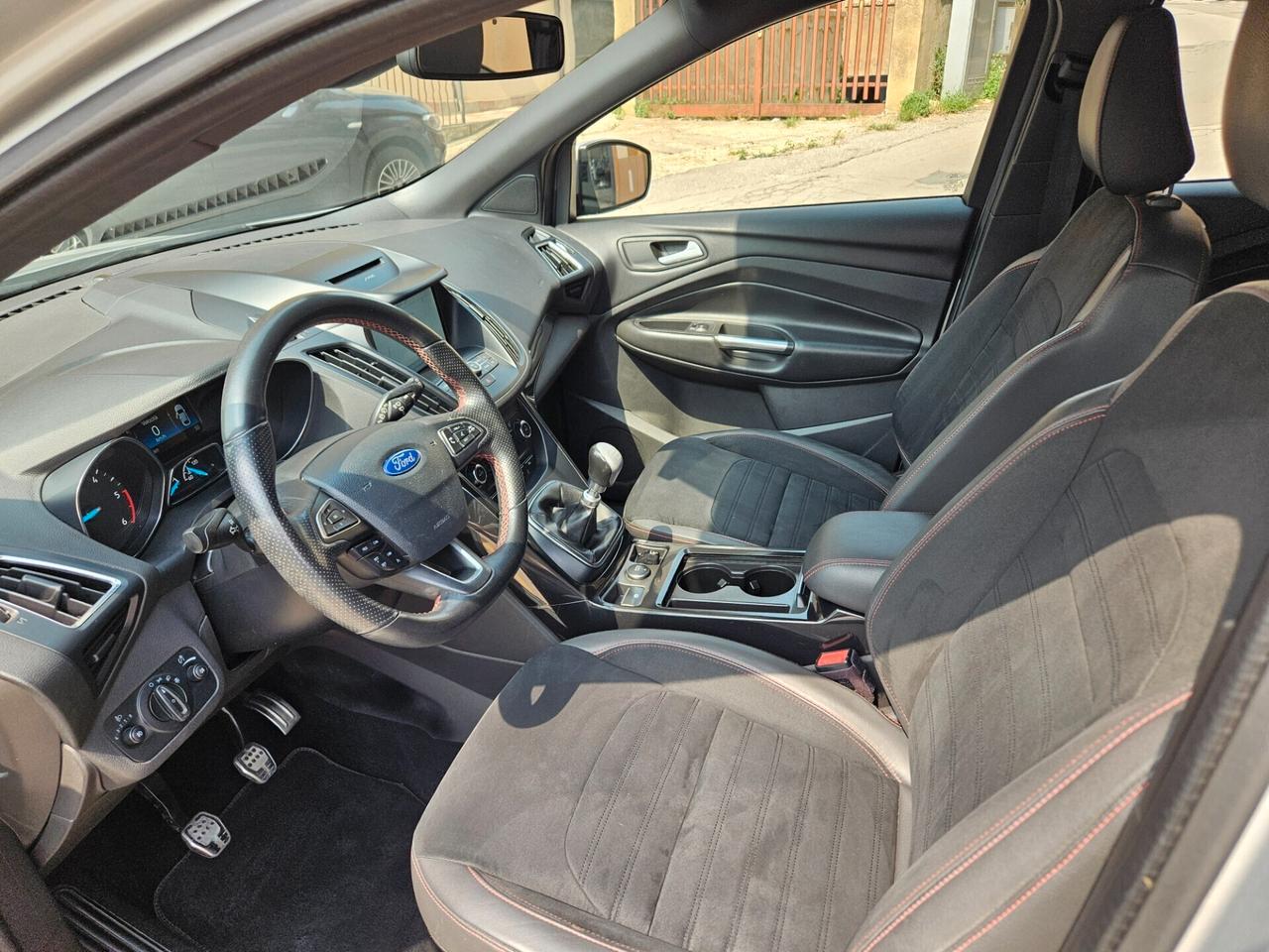 FORD KUGA 2.0 TDCI 120CV ST LINE CHILOMETRI CERTI