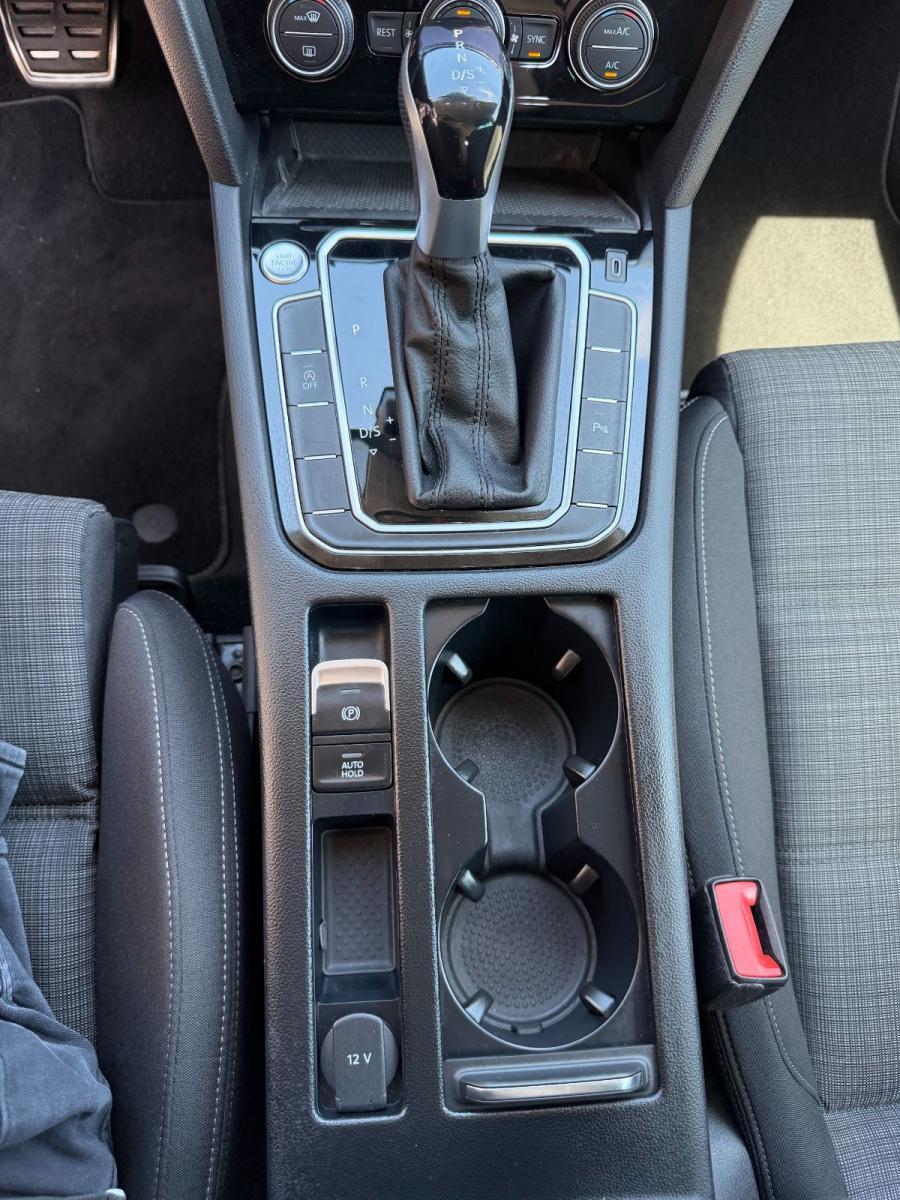 VOLKSWAGEN - Passat Variant - Passat Var. 1.6 TDI DSG Comfortline BMT