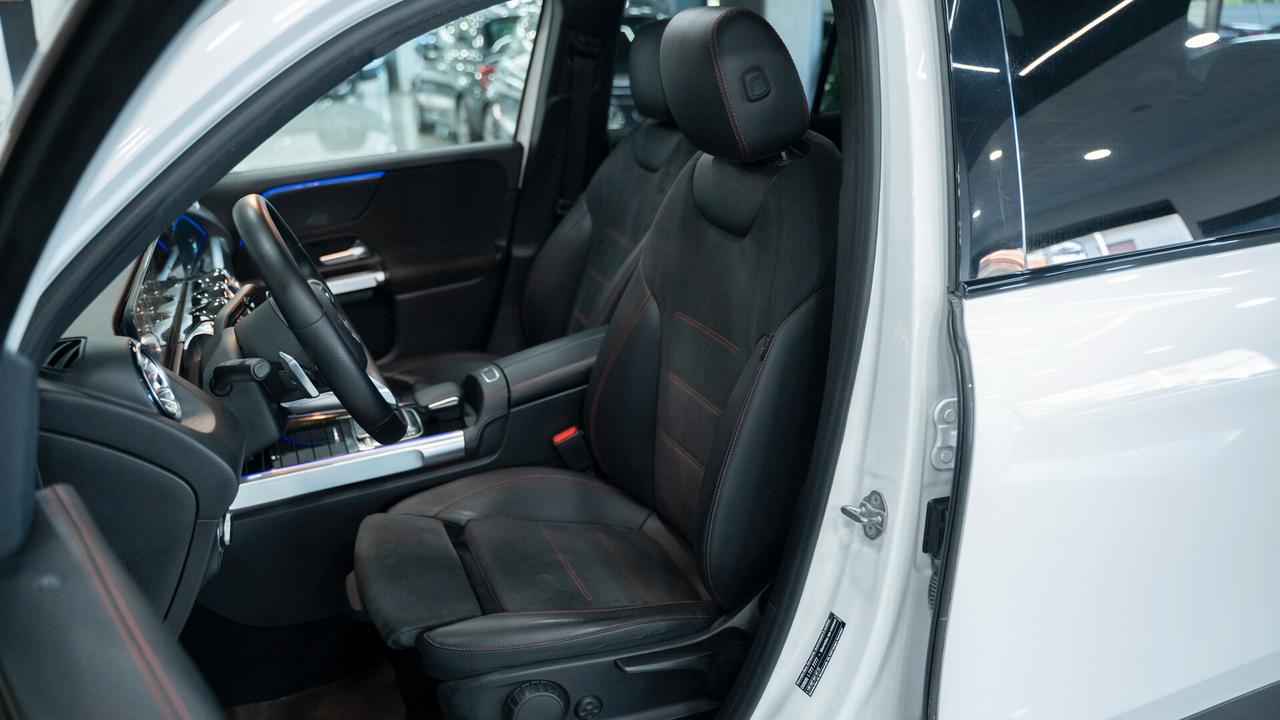 Mercedes-benz GLB 200 D PREMIUM PLUS AMG TETTO PACK LUCI XENO NAVI FULL OPTIONAL