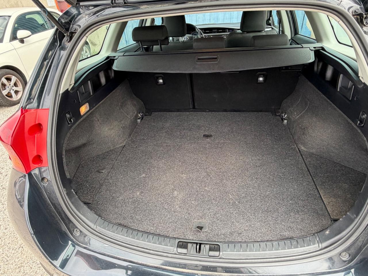 Toyota Auris 1.8 Hybrid Active Plus