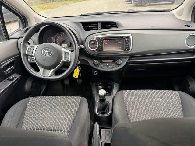 TOYOTA Yaris 1.0 5 porte Lounge