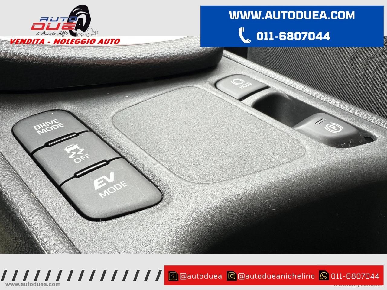 TOYOTA Yaris 1.5 Hybrid 5p. Business NO VINCOLI FINANZIARI