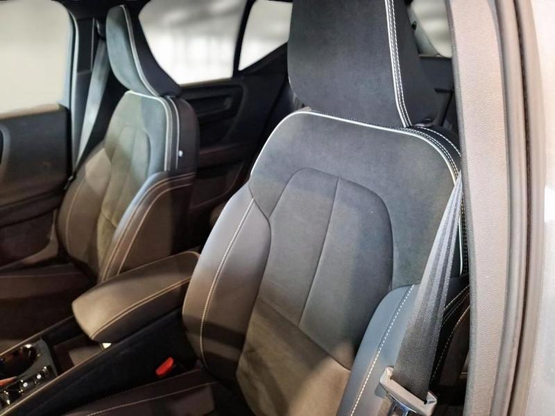 VOLVO XC40 T4 Recharge Plug-in auto Plus Dark