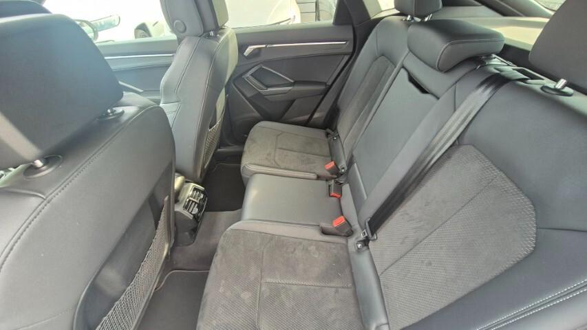 Audi Q3 SPB 40 TDI quattro S tronic line (TETTO APRIBILE) - 2020