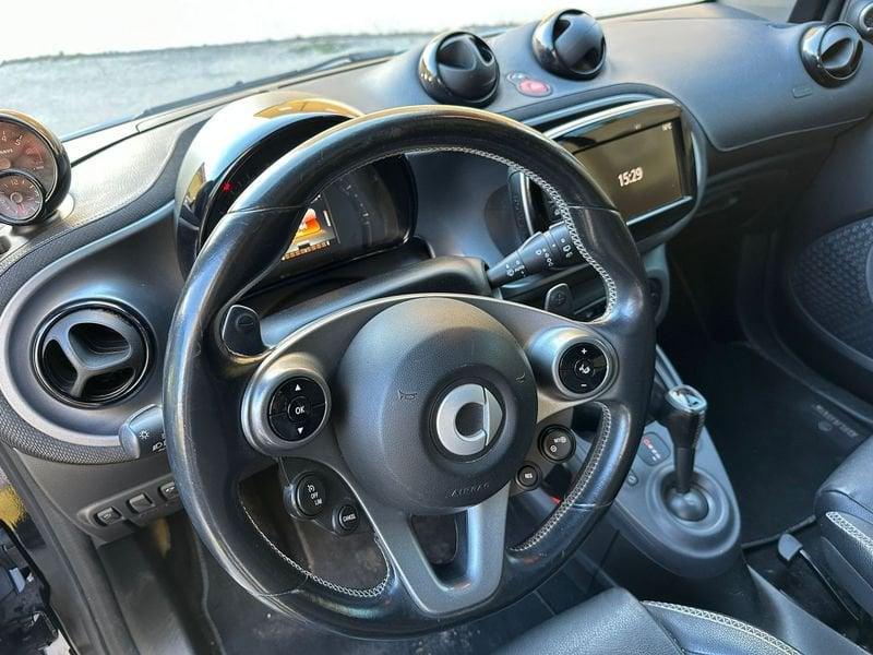 smart fortwo BRABUS 0.9 Turbo twinamic Xclusive