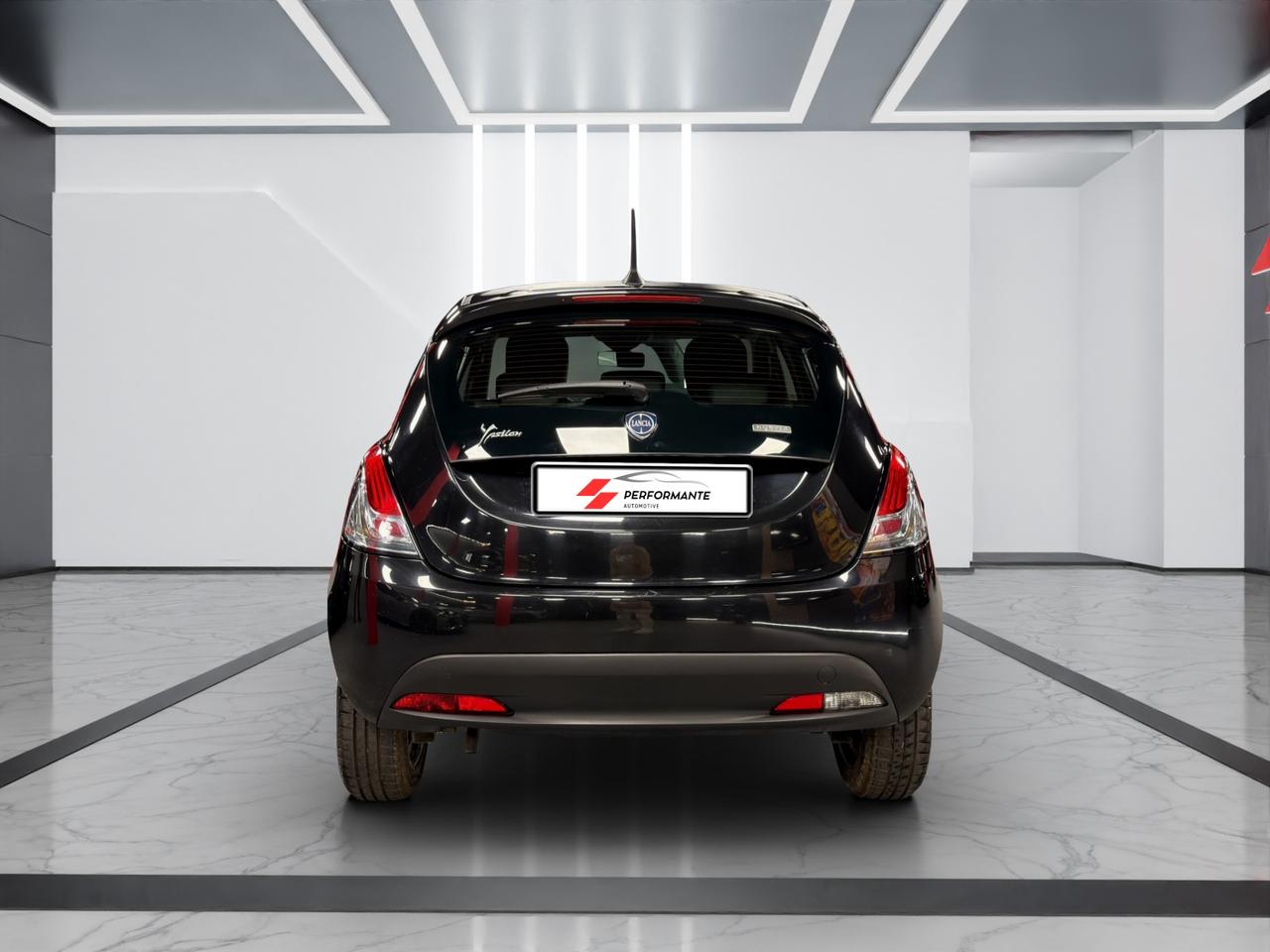 Lancia Ypsilon 1.0 firefly hybrid Silver Plus s&s 70cv