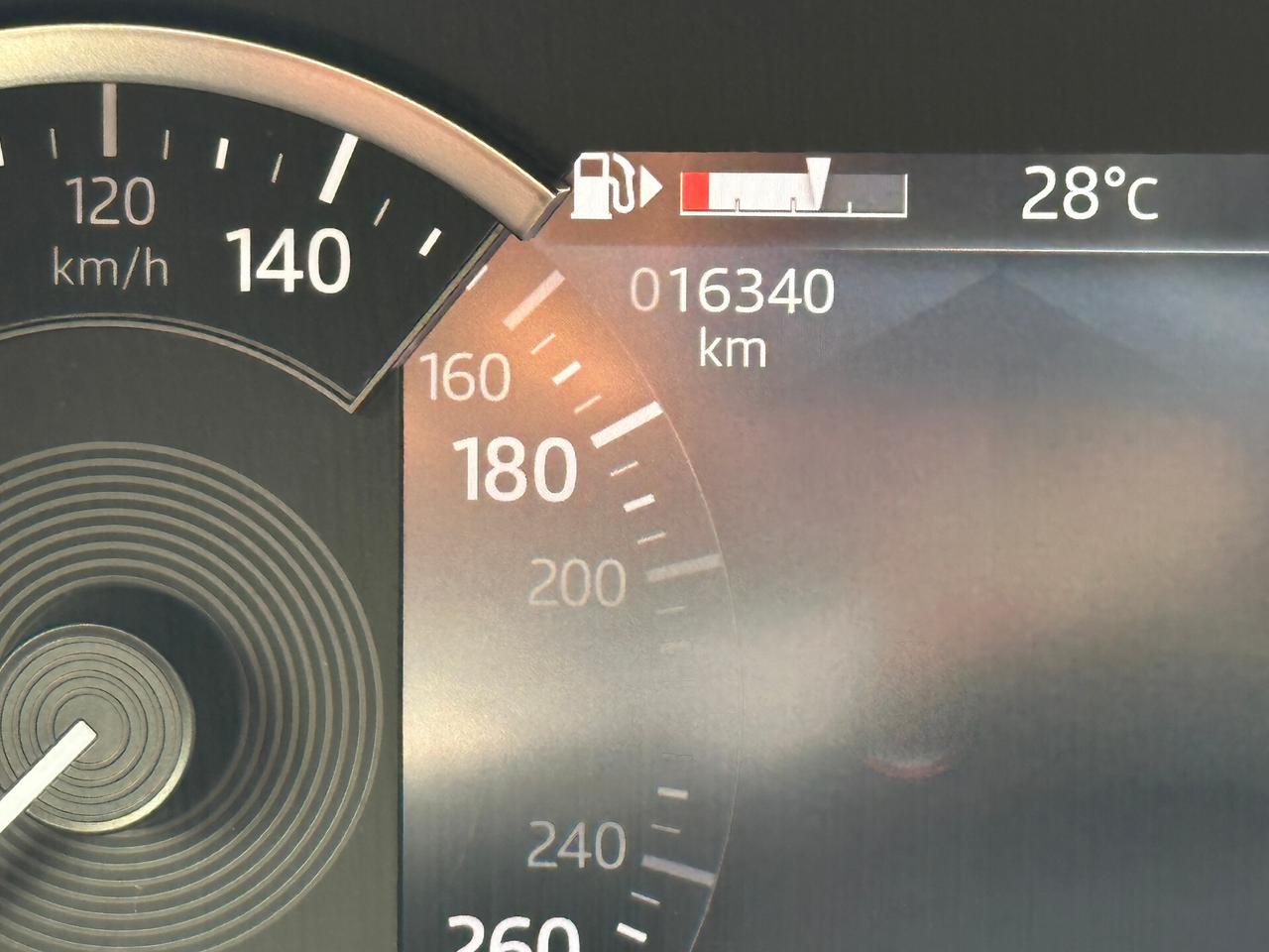 Jaguar E-Pace 2.0D I4 204 CV AWD Auto R-Dynamic Black