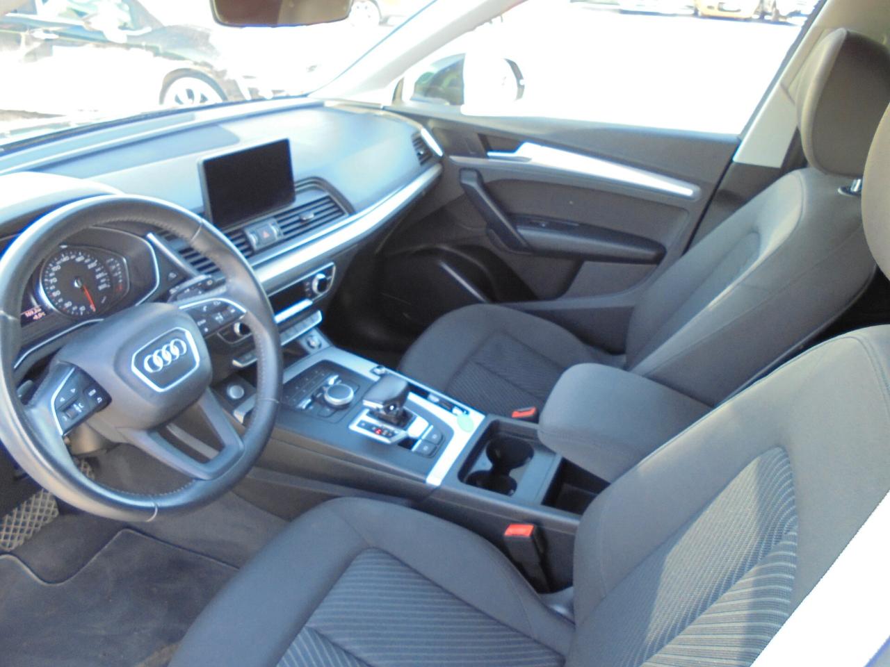 Audi Q5 35 TDI quattro S tronic Business