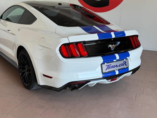 FORD Mustang FASTBACK 2.3 EcoBoost