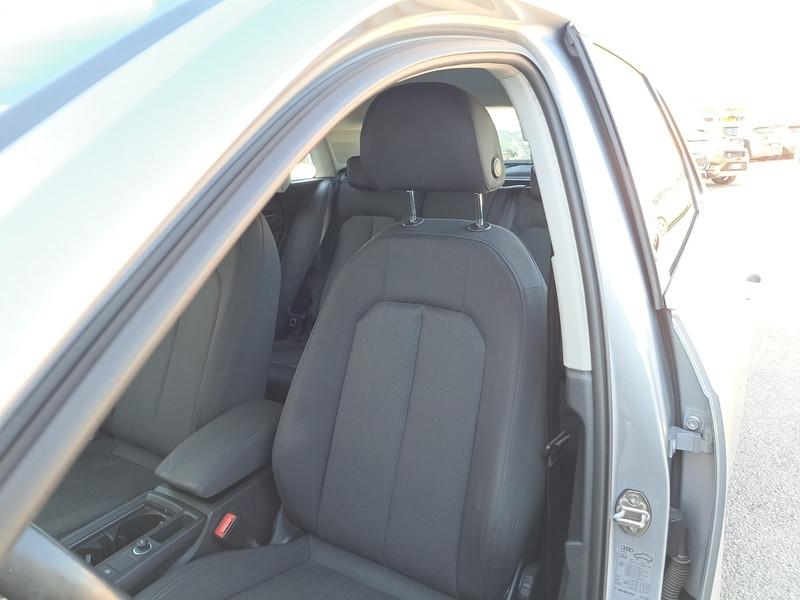 AUDI Q3 35 TDI quattro S tronic Business Advanced