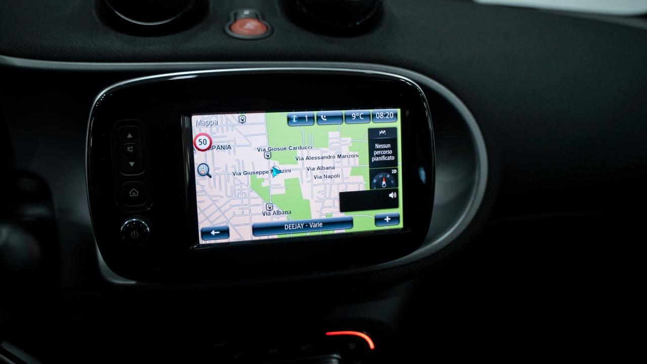 Smart ForFour 0.9 90CV SUPERPASSION TWINAMIC 16" NAVI LED FULL O